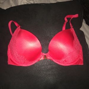 32C | Victoria Secret | Push Up Bra | SEXY RED